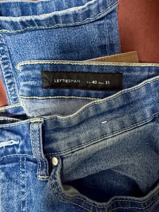 Pantalón vaquero Lefties azul claro