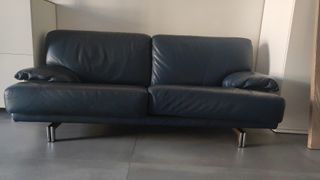 Divano in pelle blu