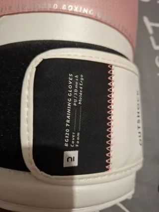 Guantes de Boxeo Rosa ADVANCE con vendas Leone