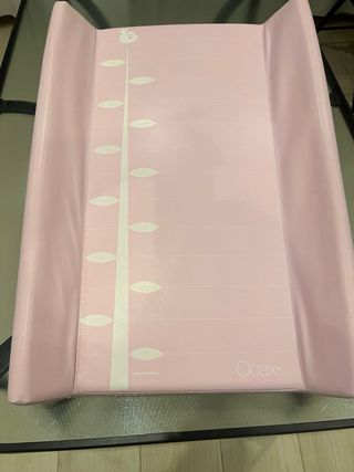 Cambiador bebé rosa Quax con medidor