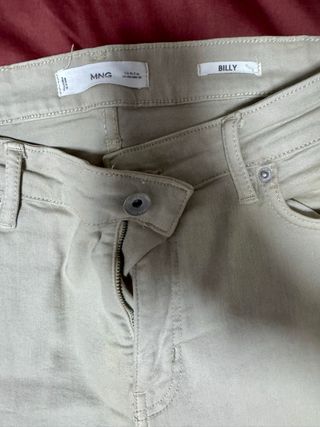 Pantalón vaquero Mango