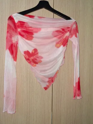 Top tul manga larga floral