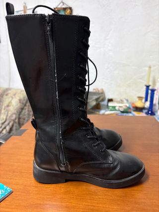 Botas altas Zara negras con cordones niña n 34