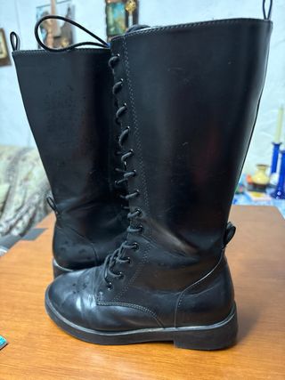 Botas altas Zara negras con cordones niña n 34