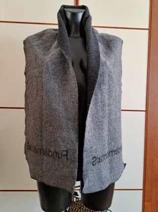 Sciarpa Fundamentals in lana grigia