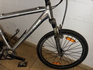 Bicicleta Trek 4300 SL Gris