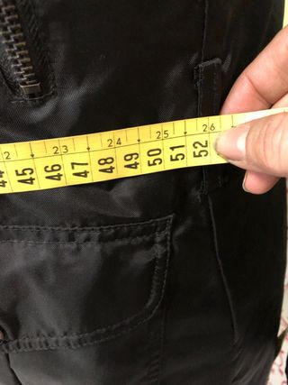 Elegante abrigo impermeable negro XL