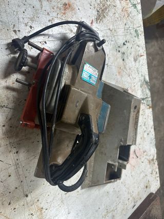 Cepillo eléctrico Virutex B-65