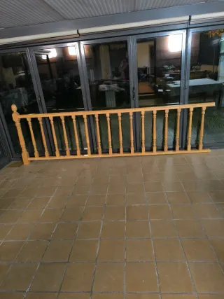 Barandilla de madera de haya