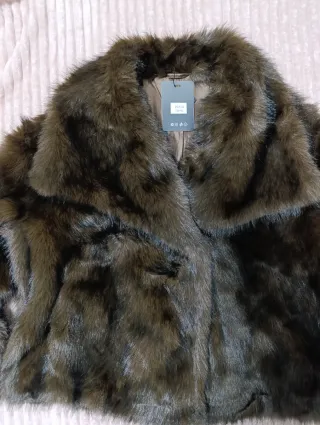 Pelliccia corta effetto volpe marrone