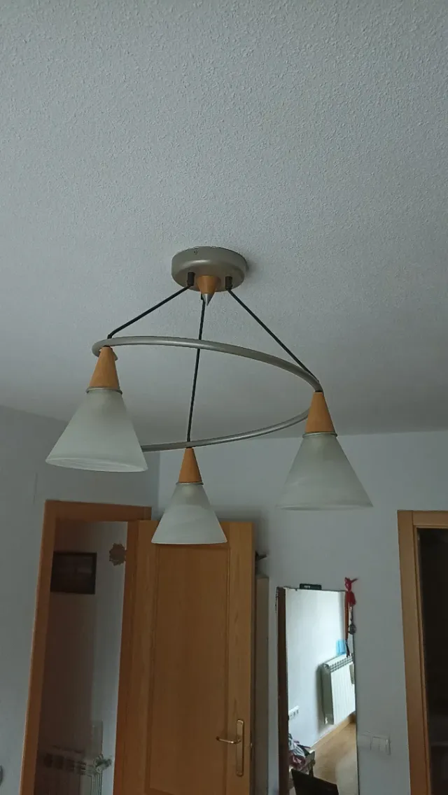 Lampada da soffitto a 3 luci in legno e metallo