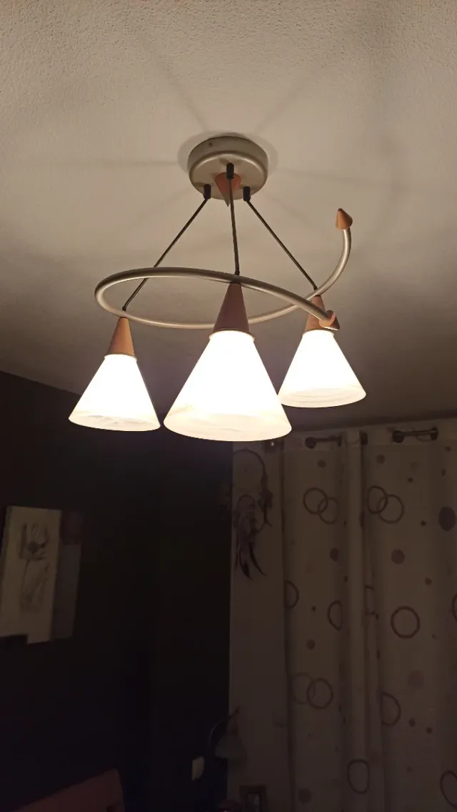 Lampada da soffitto a 3 luci in legno e metallo