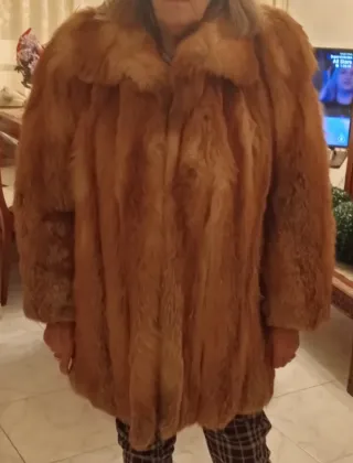 Chaquetón de piel marrón y naranja