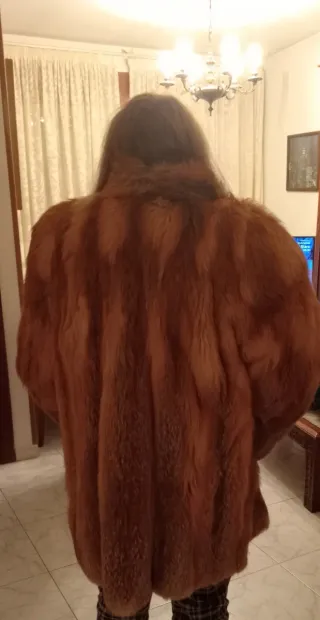 Chaquetón de piel marrón y naranja