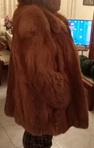 Chaquetón de piel marrón y naranja