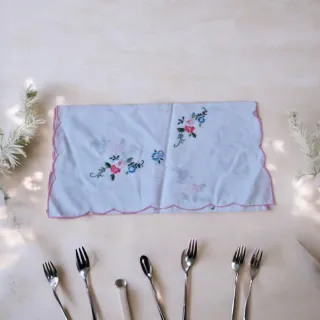 Portaposate ricamato a mano