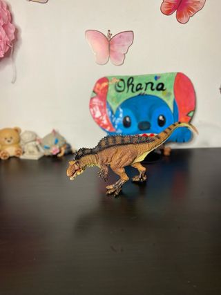 Figurina Acrocanthosaurus