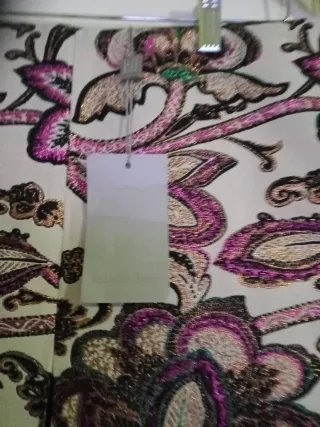 Falda de fiesta estampada