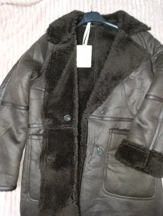 Cappotto lungo caldo foderato in pelliccia