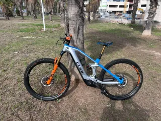 Bicicleta Eléctrica Cube Stereo Action