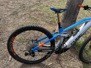 Bicicleta Eléctrica Cube Stereo Action