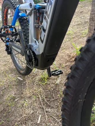 Bicicleta Eléctrica Cube Stereo Action