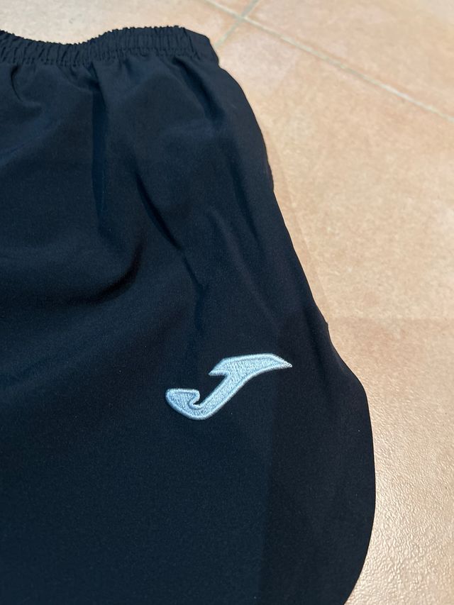 Calzona running Joma negra a estrenar