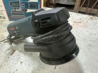 Lijadora Bosch GEX 150 ACE