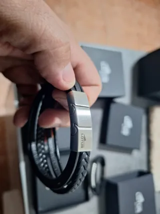 Pulsera Hombre Lotus Cuero y Acero