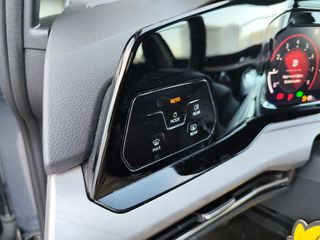 Volkswagen Golf 2024