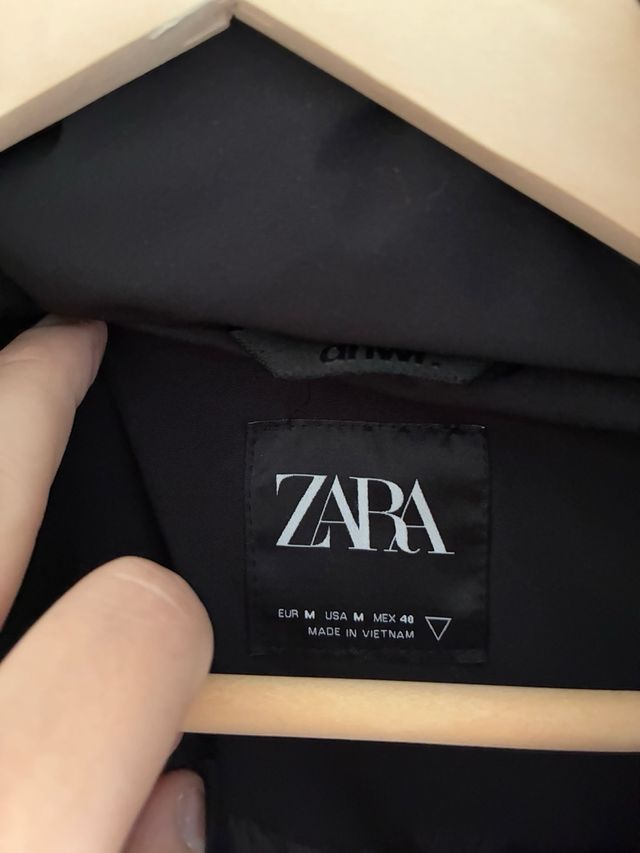 Chaleco acolchado negro Zara talla M