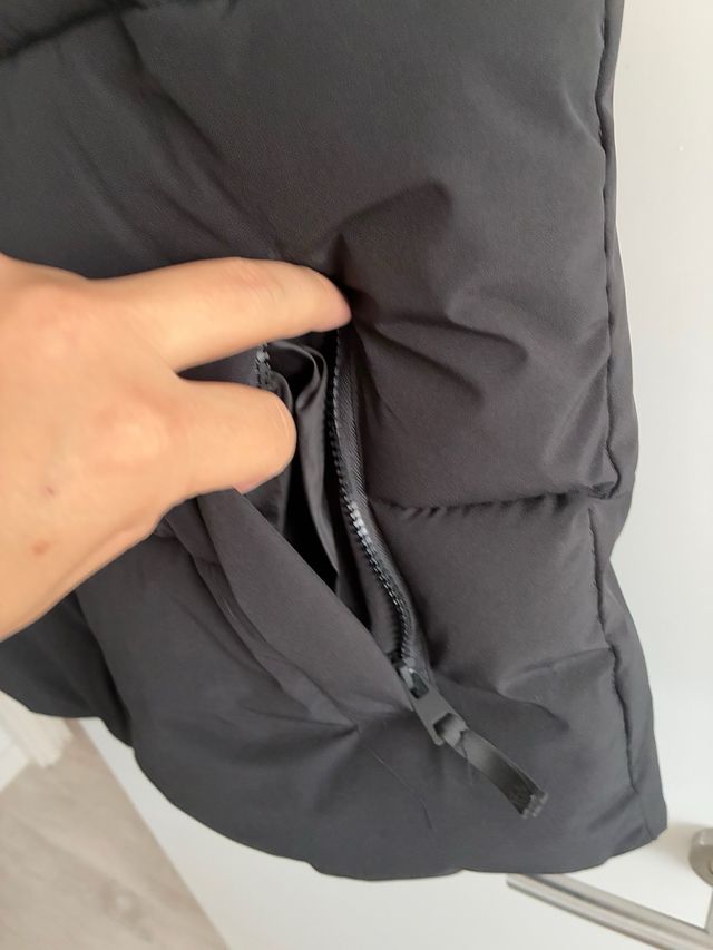 Chaleco acolchado negro Zara talla M