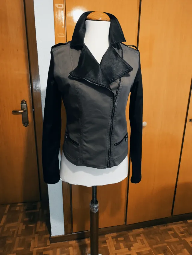 Chaqueta Liu Jo nueva TM