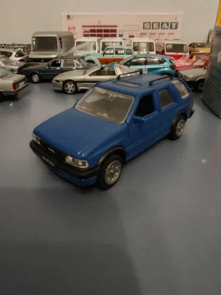 Opel Frontera 1/43