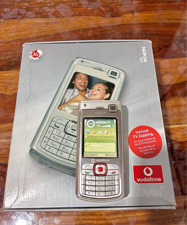 Nokia N70-1 Plata con Caja Original