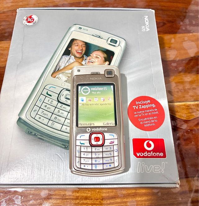 Nokia N70-1 Plata con Caja Original