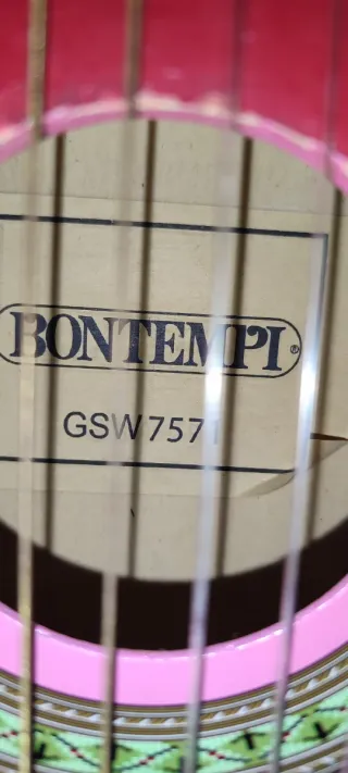 Guitarra infantil rosa de madera BONTEMPI