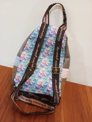 Mochila Sweet Candy juvenil ajustable