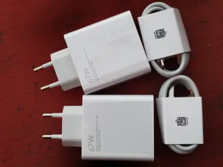 2 Caricabatterie rapidi Xiaomi da 67W con cavi