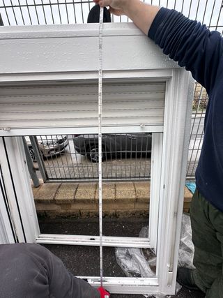 Ventana aluminio con persiana