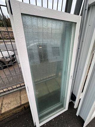 Ventana aluminio con persiana