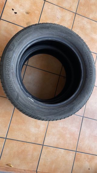 2 Neumáticos 215/55/17