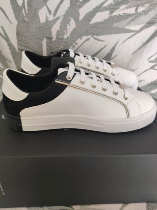 Zapatillas Armani Exchange Talla 38