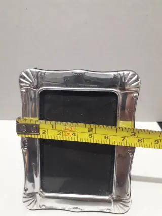 Marco de fotos pequeño de metal plateado