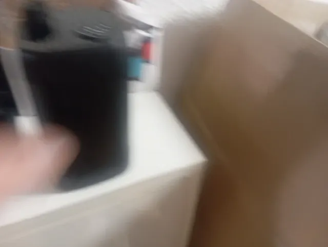 Kit Ducha Portátil Eléctrica Negra/Dorada