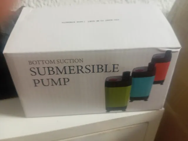 Kit Ducha Portátil Eléctrica Negra/Dorada