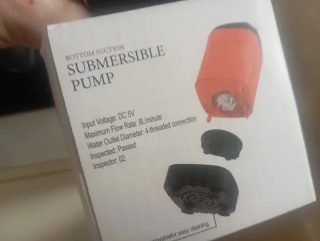 Kit Ducha Portátil Eléctrica Negra/Dorada