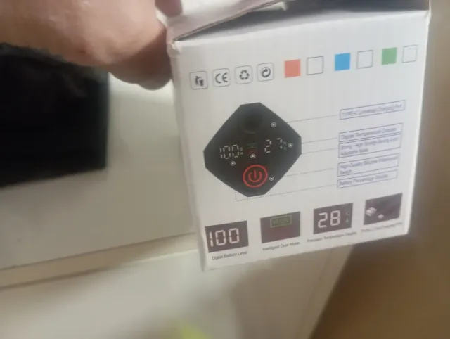 Kit Ducha Portátil Eléctrica Negra/Dorada