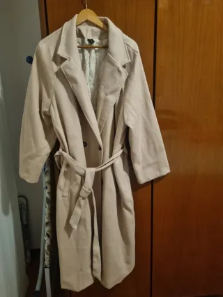 Cappotto beige taglia 52/54 mai indossato