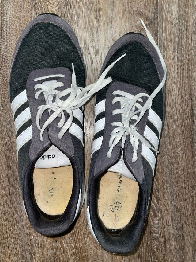Zapatillas Adidas Talla 45 Negras y Grises